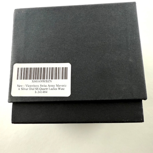 Victorinox Swiss Army Maverick Silver Dial SS Quartz Ladies Watch 241484 - Picture 8 of 9